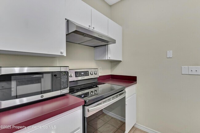 Building Photo - 8019 Timberlake Ave