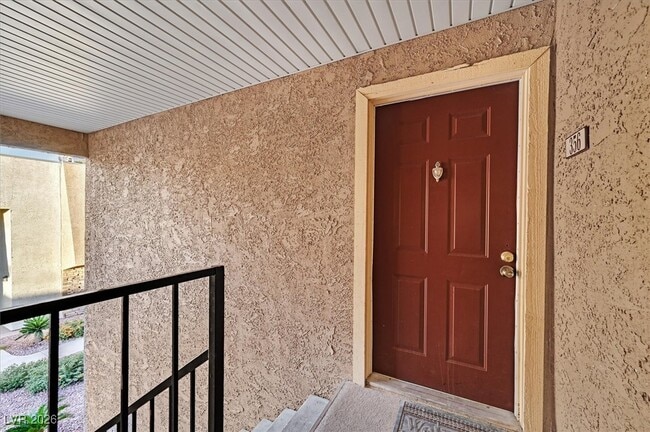 Building Photo - 5499 Indian River Dr