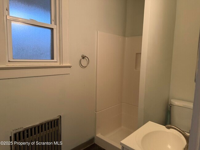 Building Photo - 1018 Madison Ave