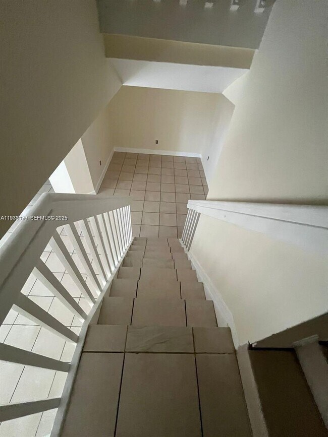 Building Photo - 10908 SW 240 Ln