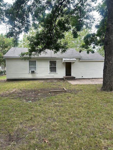 Building Photo - 1615 N Highland Ave