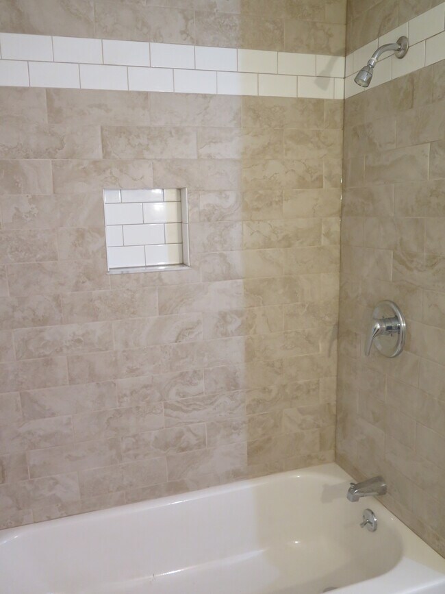 Newer tiled bathroom - 104 S Water St