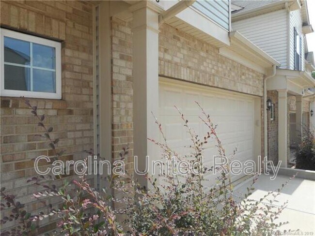 Building Photo - 6538 Portland Rose Ln