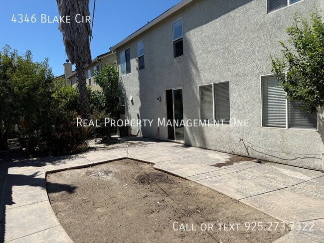 Building Photo - 4346 Blake Cir