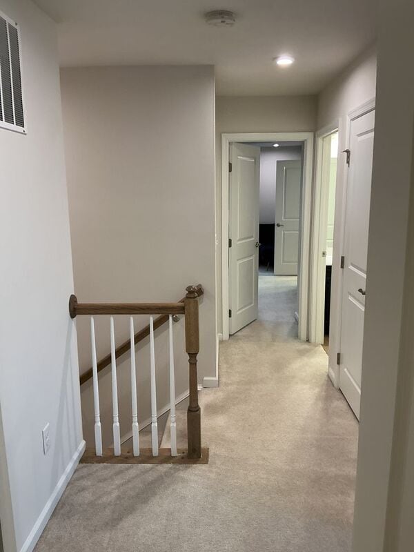 Building Photo - 836 Blackcomb Dr