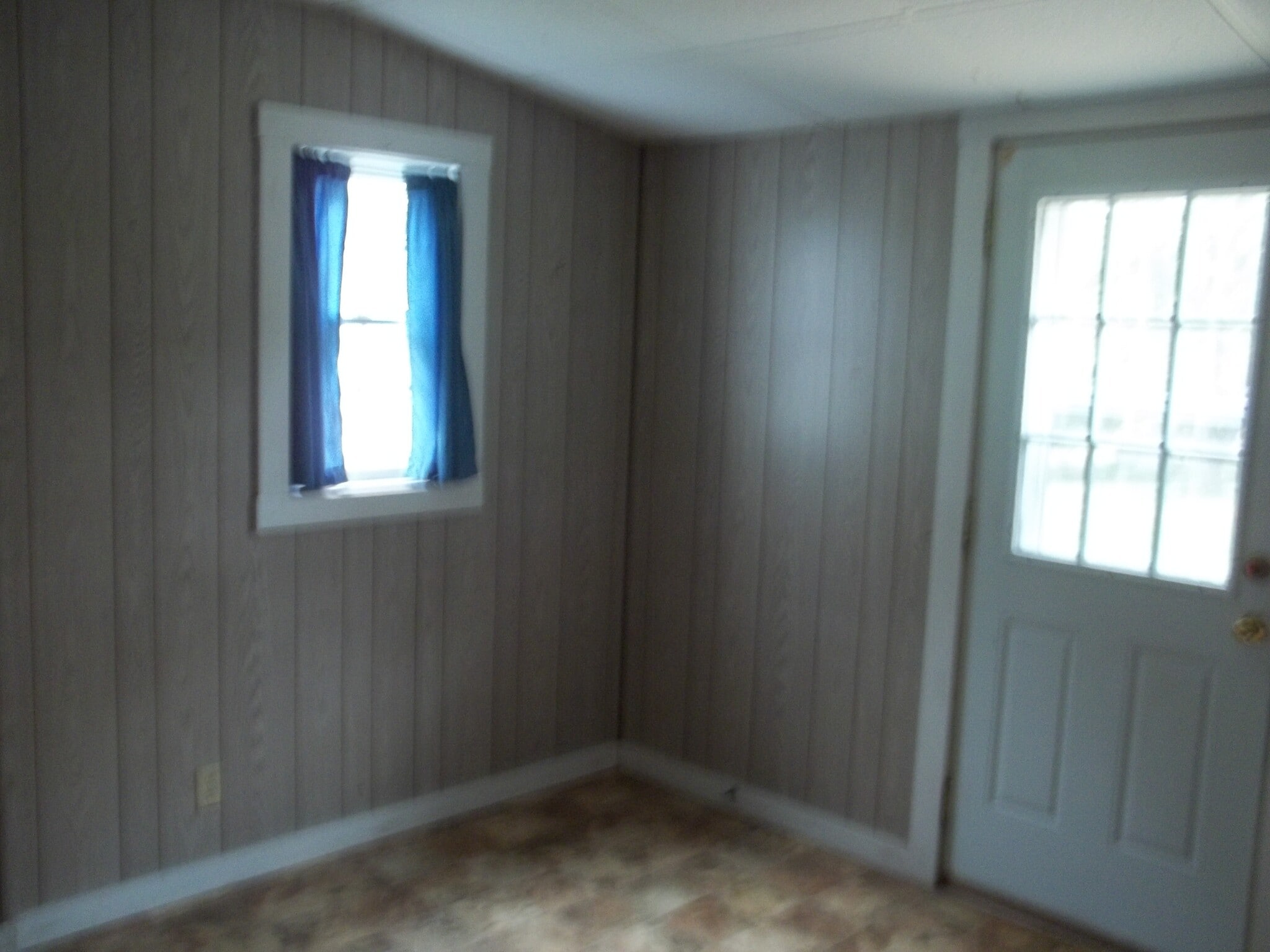 11109 SE 72nd Rd Side entry - 11109 72nd Rd SE