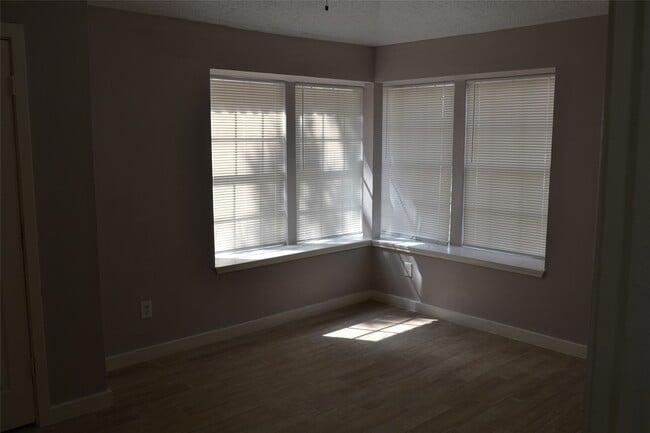 Building Photo - 9130 Autumn Harvest Dr