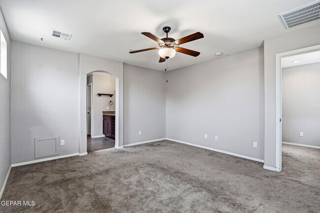 Building Photo - 1041 Earthstar Pl