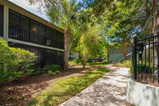 Building Photo - 22 Veronese Ct