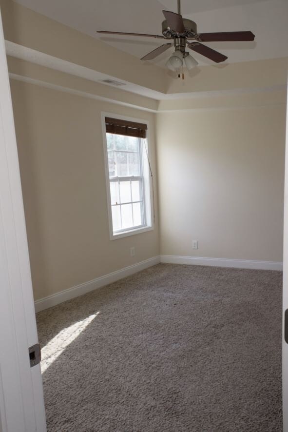 Building Photo - 1275 Eagle's View Dr