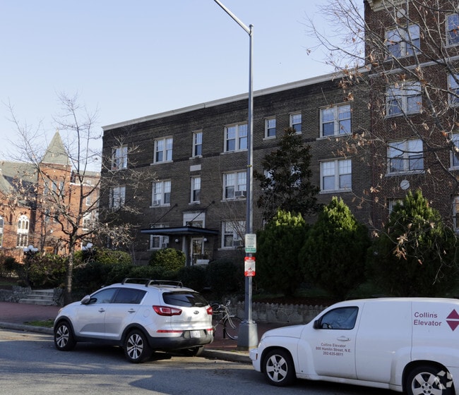 Building Photo - The Barbara of Capitol Hill