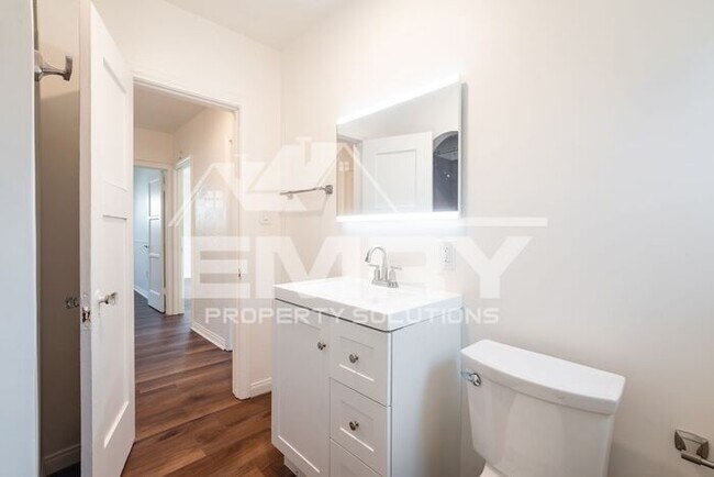 Building Photo - Remodeled 3 Bed 1 Bath Spanish-Style Gem for Rent