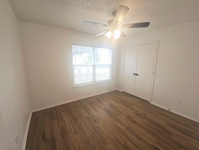 Building Photo - Nice Home in Mansfield ISD