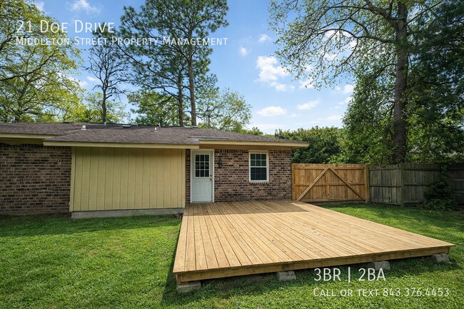 Building Photo - 21 Doe Dr