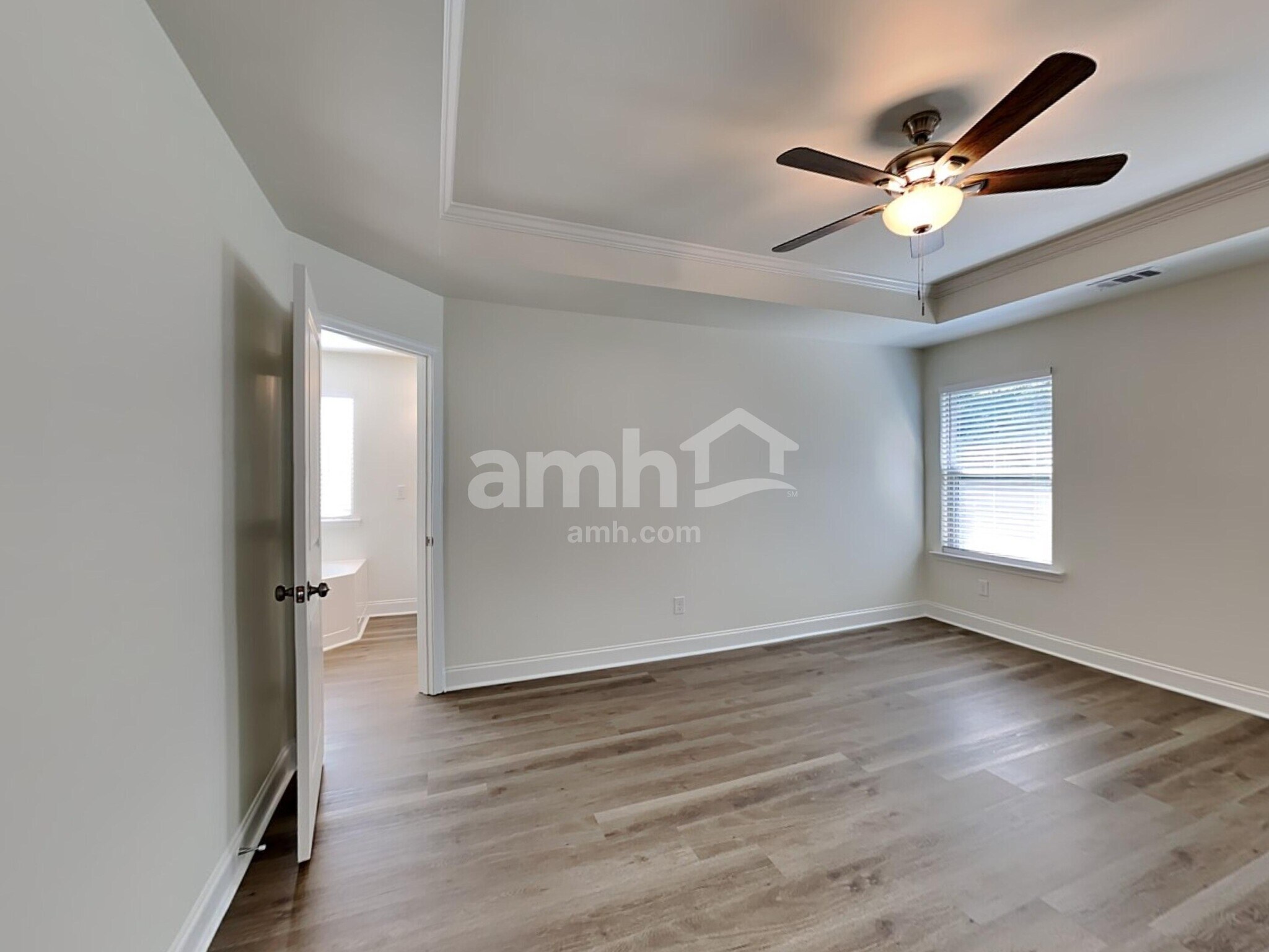 Building Photo - 2444 Beal St