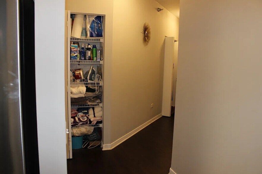 Building Photo - 757 N Orleans St