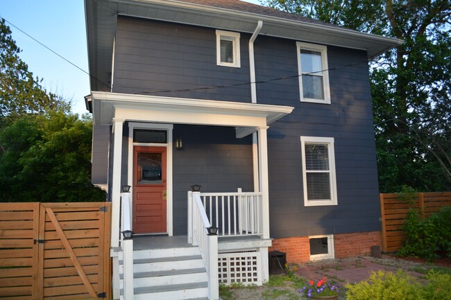 Building Photo - 109 Fairview Ave