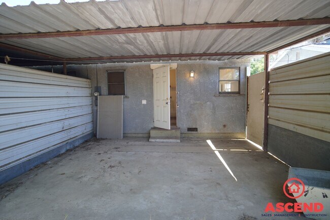 Building Photo - 2119 Watson St