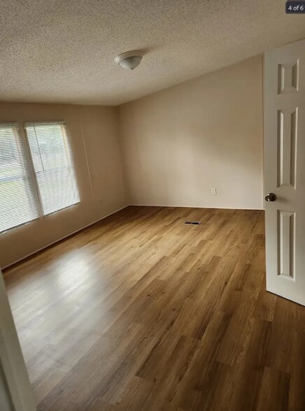 Building Photo - 26 Elisha Dr