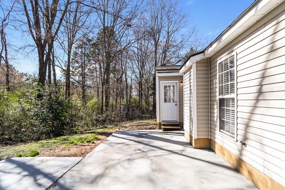 Building Photo - 1610 Royal Tree Ct