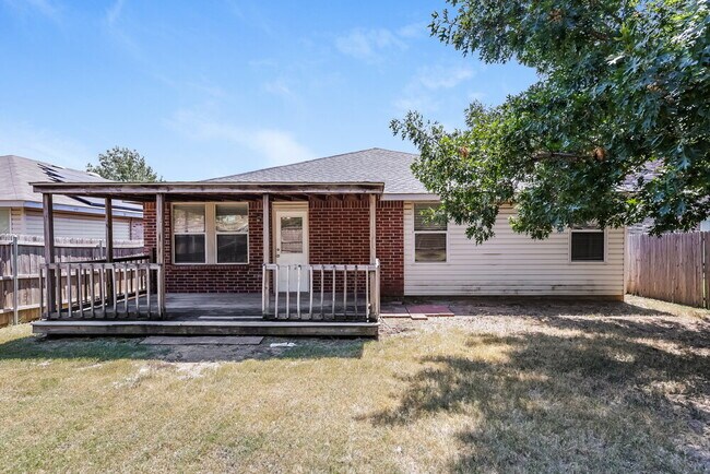 Building Photo - 3617 Clydesdale Dr