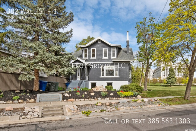 Building Photo - 382 Wall St