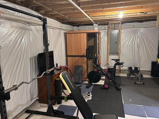 Building Photo - 603 Spring Hollow Dr