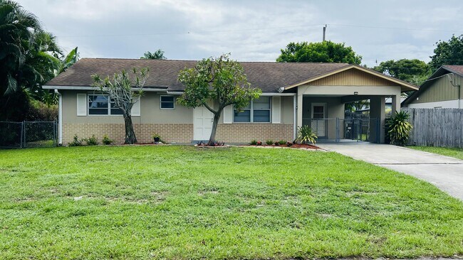 Building Photo - 6831 Eastview Dr