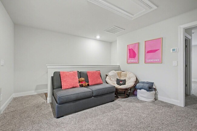 Building Photo - 3 BED 2.5 BATH TOWNHOME ON THE WEST SIDE OF LEBANON!