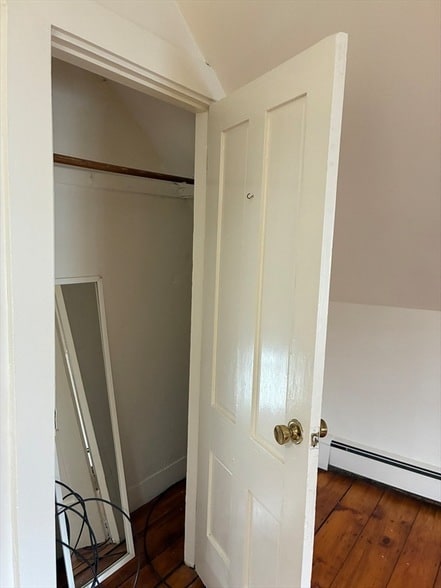 Building Photo - 12 Green St