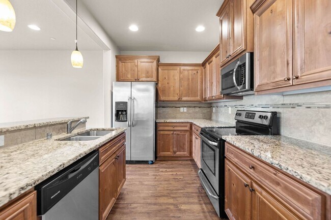 Building Photo - Luxury Townhome for Rent!!!