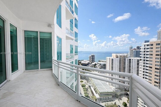 Building Photo - 900 Brickell Key Blvd