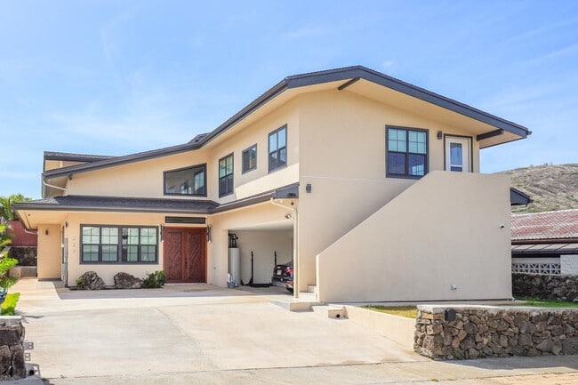 Building Photo - 229 Hanamaulu St