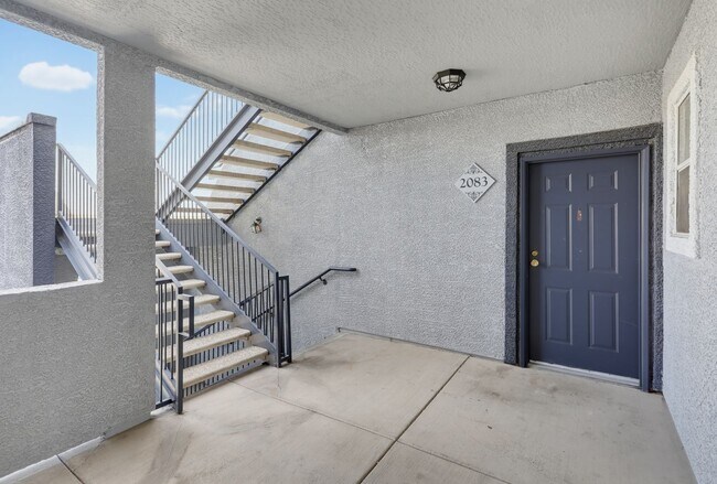 Building Photo - 6955 N Durango Dr