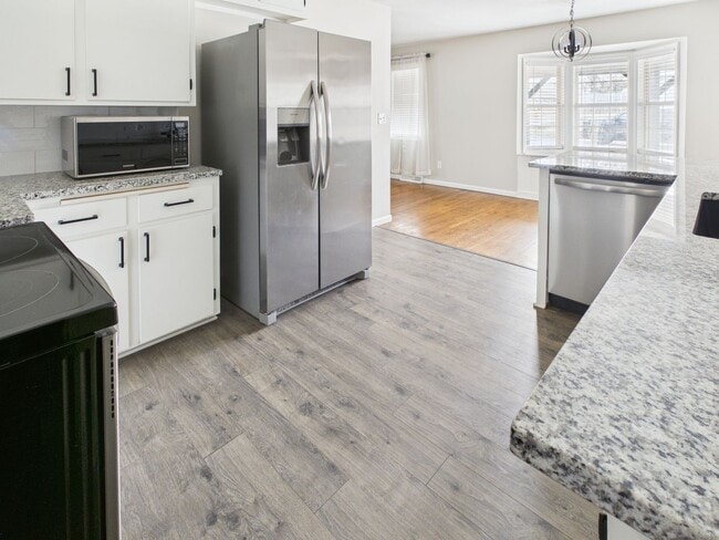 Building Photo - 500 Hancock Ave