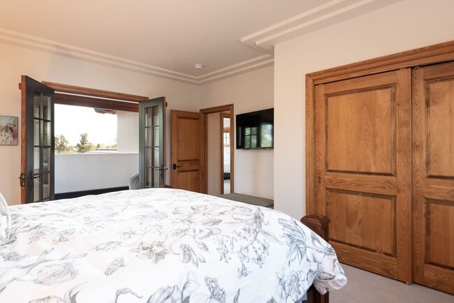 Building Photo - Stunning Furnished Estate in Pronghorn