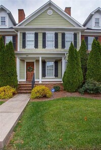 Building Photo - 308 East Promenade