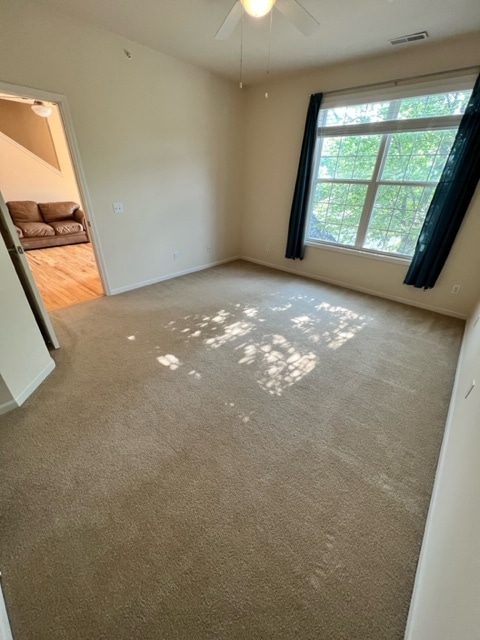 Main bedroom - 229 Scio Village Ct