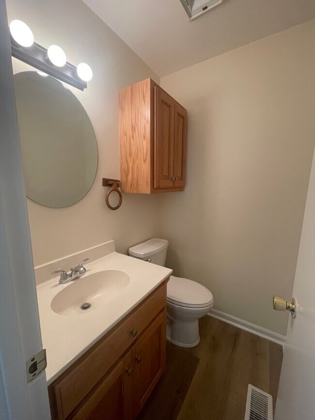 Building Photo - 4473 Moore Ln