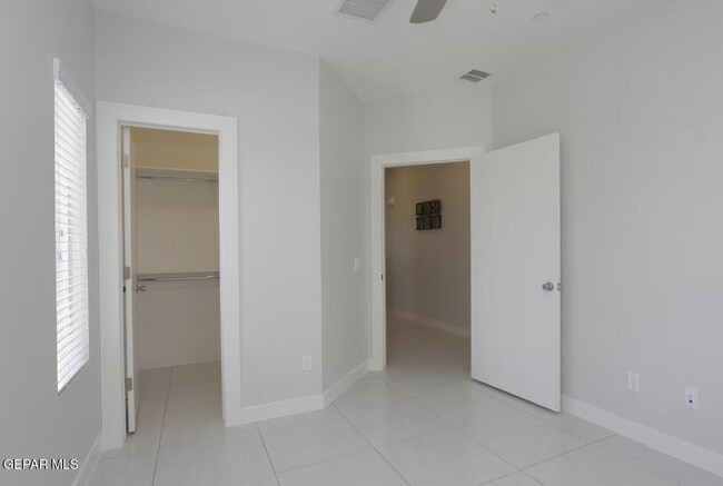 Building Photo - 5545 Buckley Dr