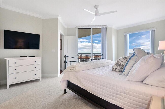 Building Photo - 5823 Bowen Daniel Dr