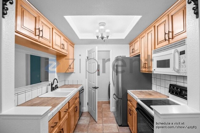 Building Photo - 714 Waterford Pl