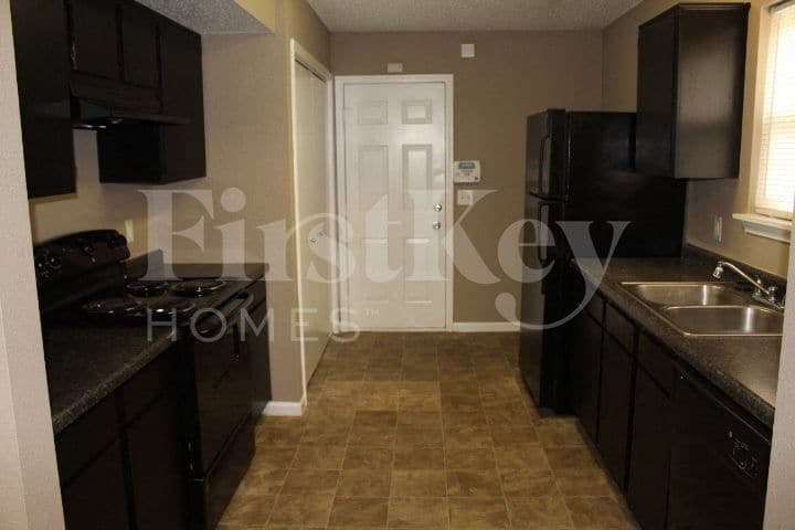 Building Photo - 4366 Village Trace Ct