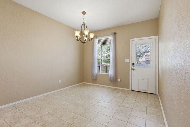 Building Photo - 3 bedroom 2 bath home located by Camp Bullis