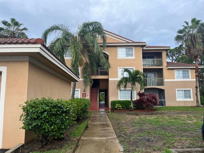 Primary Photo - GORGEOUS 1 BEDROOM WITH WATER VIEWS IN POR...