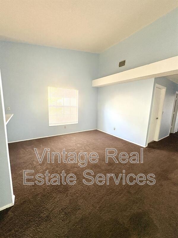 Building Photo - 3700 Cuernavaca Ct