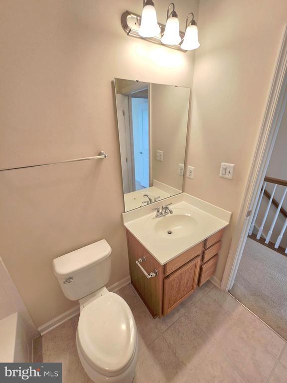 Building Photo - 705 S Macon St.