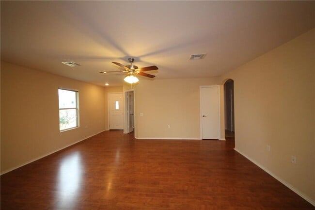 Building Photo - 1432 Coriander Dr