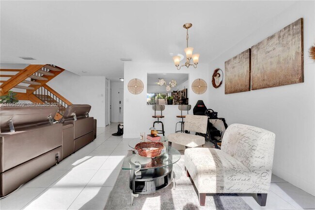 Building Photo - 10003 Costa Del Sol Blvd