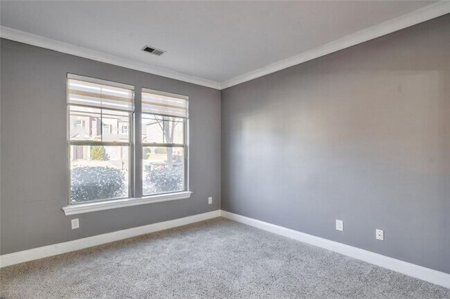 Building Photo - 5390 Breckinridge Ln